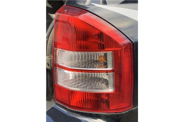 Recambio de piloto trasero derecho para jeep compass (mk) 2.0 sport referencia OEM IAM 05303882AG  