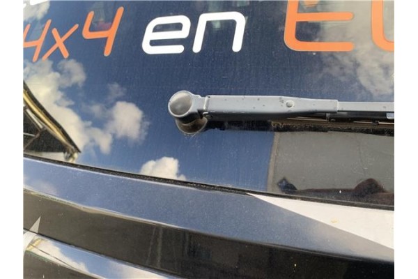 Recambio de motor limpiaparabrisas trasero para jeep compass (mk) 2.0 sport referencia OEM IAM 05116146AE  