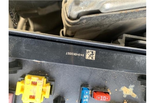 Recambio de caja fusibles/rele para jeep compass (mk) 2.0 sport referencia OEM IAM 68028007AD  