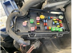 Recambio de caja fusibles/rele para jeep compass (mk) 2.0 sport referencia OEM IAM 68028007AD  
