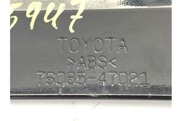 Recambio de aleron trasero para toyota prius (nhw20) híbrido basis referencia OEM IAM 7608547021  