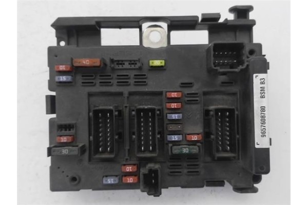 Recambio de caja fusibles/rele para peugeot 307 (3a/c) 1.6 hdi 110 referencia OEM IAM 9657608780 44824480 