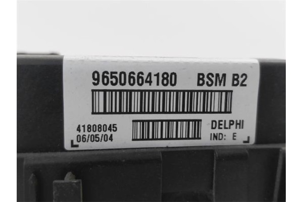 Recambio de caja fusibles/rele para peugeot 206 1.4 i referencia OEM IAM 9650664180 41808045 