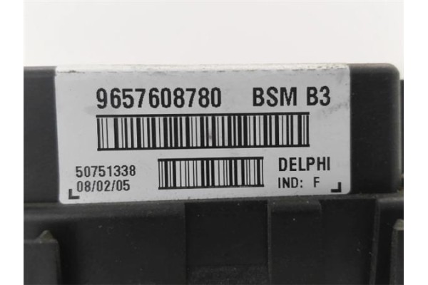 Recambio de caja fusibles/rele para peugeot 307 (3a/c) 1.4 hdi referencia OEM IAM 9657608780 50751338 