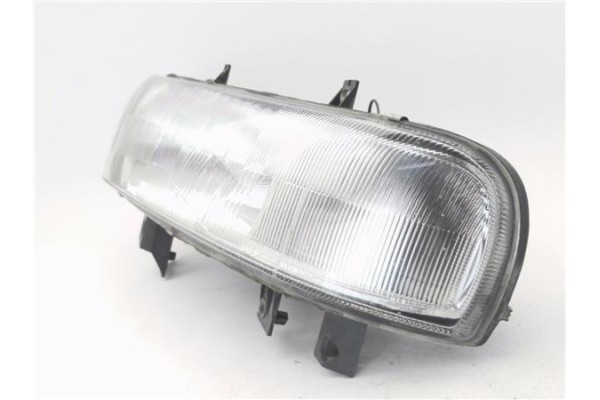 Recambio de faro delantero izquierdo para renault master ii furgón (fd) 2.2 dci 90 referencia OEM IAM 7700352103E 7701044518 