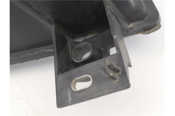 Recambio de faro delantero izquierdo para renault master ii furgón (fd) 2.2 dci 90 referencia OEM IAM 7700352103E 7701044518 