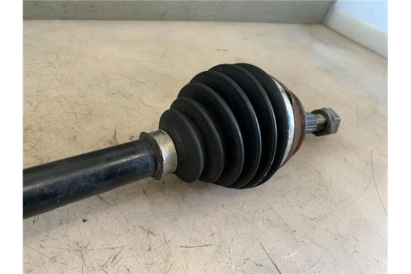 Recambio de palier delantero izquierdo para citroen c4 cactus 1.5 business class referencia OEM IAM 9801048580  