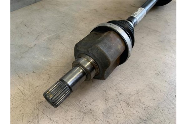 Recambio de palier delantero izquierdo para citroen c4 cactus 1.5 business class referencia OEM IAM 9801048580  