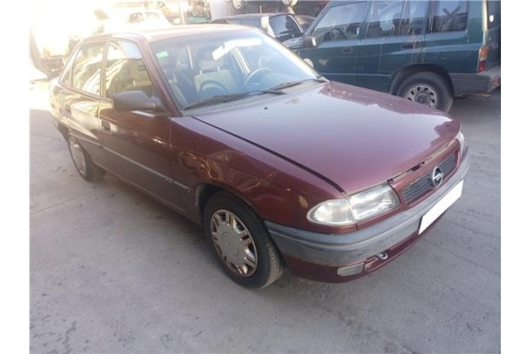 opel astra f berlina del año 1994