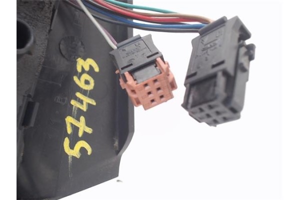 Recambio de retrovisor electrico derecho para peugeot 307 berlina (s2) referencia OEM IAM 96347726  