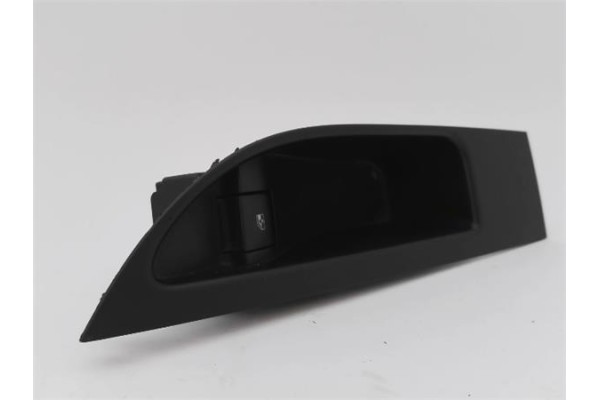 Recambio de mando elevalunas trasero izquierdo para opel astra j 1.6 referencia OEM IAM   