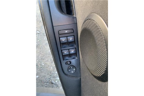 Recambio de mando elevalunas delantero izquierdo para bmw serie 3 berlina (e90) 3.0 330d referencia OEM IAM 61319217332  