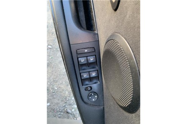 Recambio de mando elevalunas delantero izquierdo para bmw serie 3 berlina (e90) 3.0 330d referencia OEM IAM 61319217332  