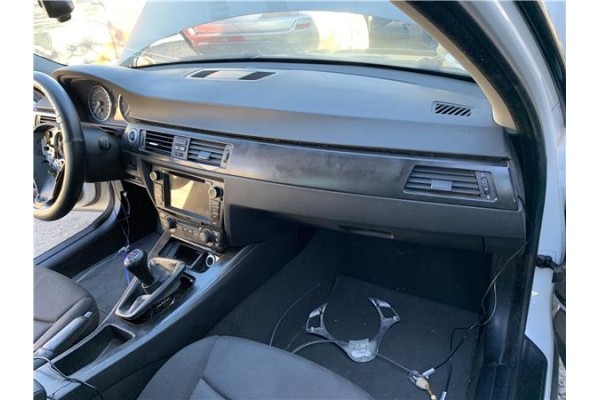 Recambio de salpicadero para bmw serie 3 berlina (e90) 3.0 330d referencia OEM IAM 51457155770  