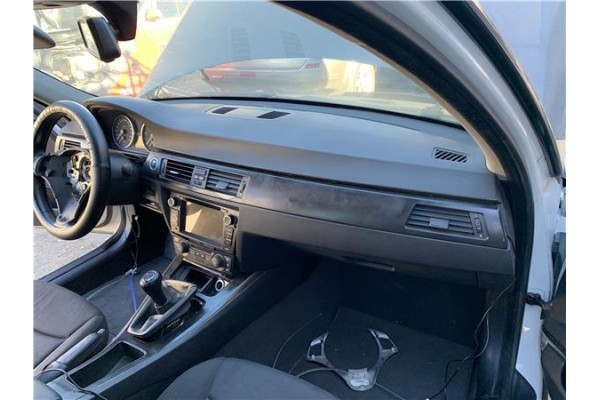 Recambio de salpicadero para bmw serie 3 berlina (e90) 3.0 330d referencia OEM IAM 51457155770  