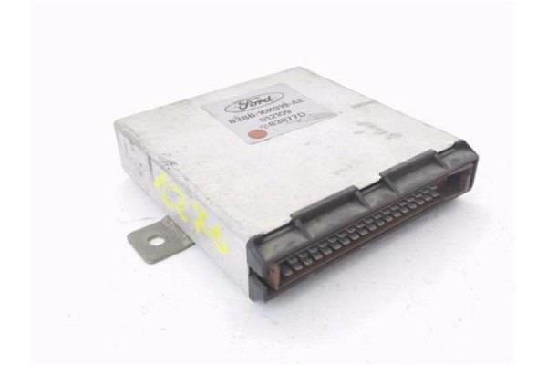 Recambio de centralita para ford sierra berlina 2.0 cl referencia OEM IAM 83BB10K910AE 83877D 