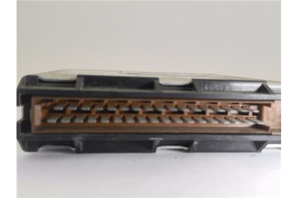 Recambio de centralita para ford sierra berlina 2.0 cl referencia OEM IAM 83BB10K910AE 83877D 