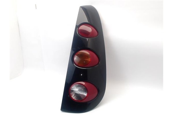 Recambio de piloto trasero derecho para smart forfour 1.5 cdi (50kw) referencia OEM IAM A4548200064  