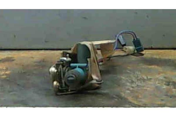 Recambio de cierre electromagnetico delantero izquierdo para lada niva (2121/21213/21214/21215/2131) 1600 referencia OEM IAM 462