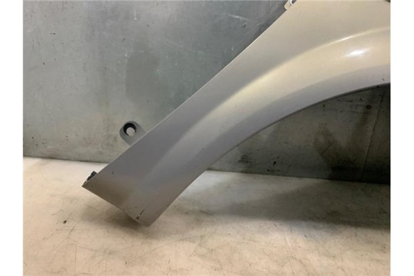 Recambio de aleta delantero derecha para renault megane ii (bm0/1_, cm0/1_) 1.4 16v (bm0b, cm0b) referencia OEM IAM 7701477187  