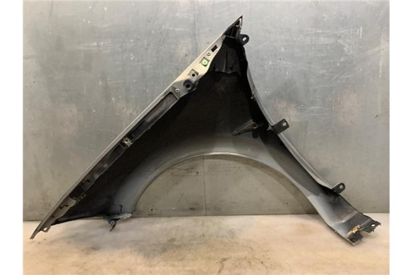 Recambio de aleta delantero derecha para renault megane ii (bm0/1_, cm0/1_) 1.4 16v (bm0b, cm0b) referencia OEM IAM 7701477187  