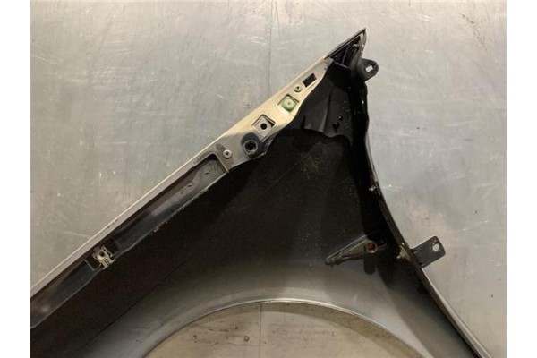 Recambio de aleta delantero derecha para renault megane ii (bm0/1_, cm0/1_) 1.4 16v (bm0b, cm0b) referencia OEM IAM 7701477187  