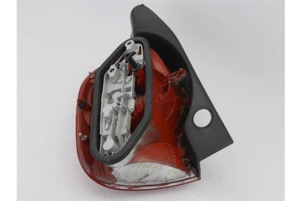 Recambio de piloto trasero derecho para renault modus i 1.5 dci (fp0f, jp0f) referencia OEM IAM   