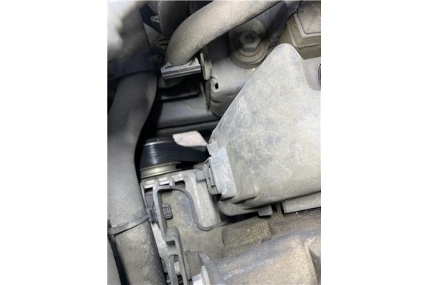 Recambio de alternador para renault grand scénic iii (jz0/1_) 1.5 dci referencia OEM IAM 231000026R  