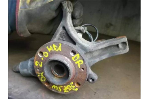 Recambio de mangueta delantero derecha para peugeot 307 break / sw (s1) 2.0 hdi 90 referencia OEM IAM   