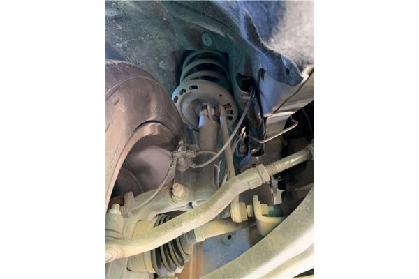 Recambio de amortiguador delantero izquierdo para renault grand scénic iii (jz0/1_) 1.5 dci referencia OEM IAM 543020017R  