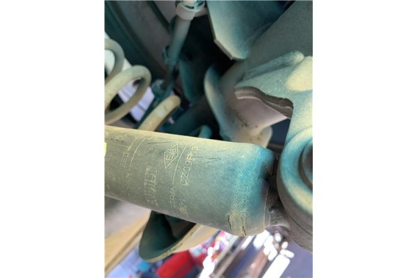 Recambio de amortiguador trasero derecho para renault grand scénic iii (jz0/1_) 1.5 dci referencia OEM IAM 562100028R E3117201 