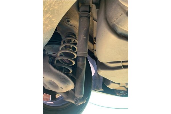 Recambio de amortiguador trasero derecho para renault grand scénic iii (jz0/1_) 1.5 dci referencia OEM IAM 562100028R E3117201 