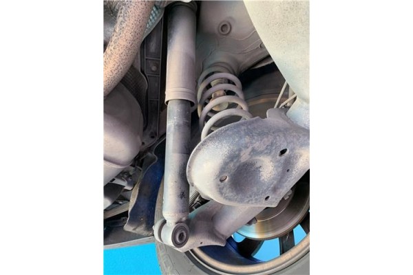 Recambio de amortiguador trasero izquierdo para renault grand scénic iii (jz0/1_) 1.5 dci referencia OEM IAM 562100028R E3117201