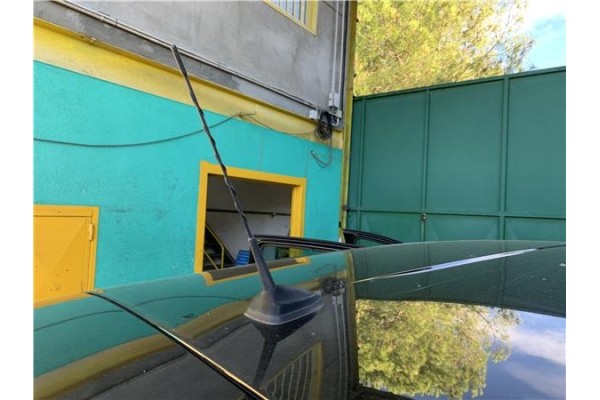 Recambio de antena electrica para renault grand scénic iii (jz0/1_) 1.5 dci referencia OEM IAM 8200500322 282160003R 