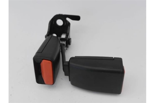 Recambio de anclaje cinturon trasero derecho para peugeot 2008 1.2 access referencia OEM IAM   