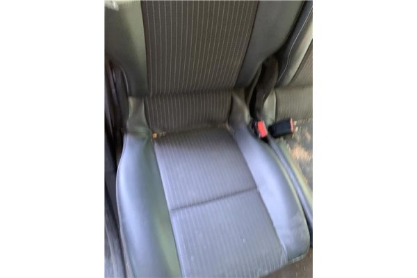 Recambio de asientos trasero derecho para renault grand scénic iii (jz0/1_) 1.5 dci referencia OEM IAM 893074617R  
