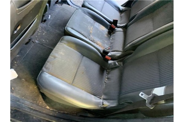 Recambio de asientos trasero izquierdo para renault grand scénic iii (jz0/1_) 1.5 dci referencia OEM IAM 893579226R  