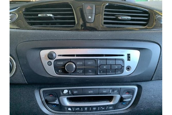 Recambio de autoradio para renault grand scénic iii (jz0/1_) 1.5 dci referencia OEM IAM 281150030R  