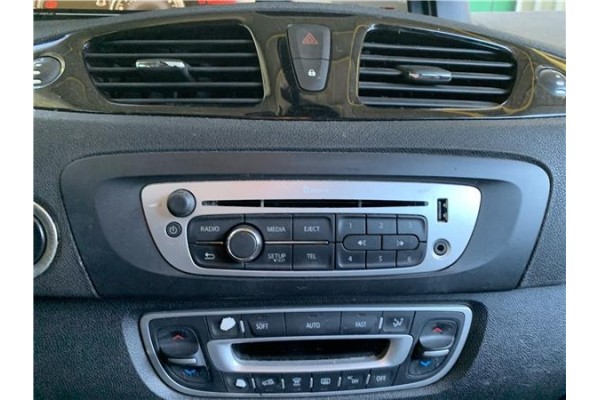 Recambio de autoradio para renault grand scénic iii (jz0/1_) 1.5 dci referencia OEM IAM 281150030R  