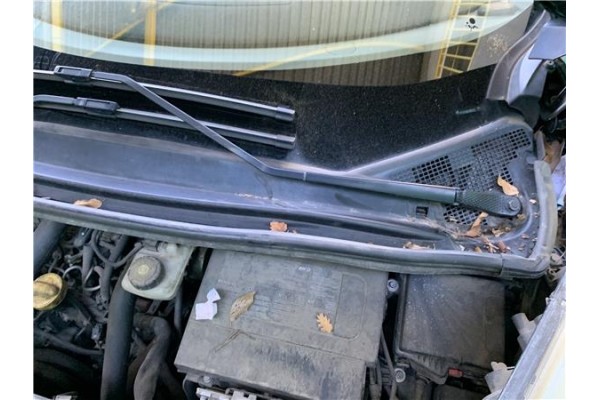 Recambio de brazo limpiaparabrisas delantero izquierdo para renault grand scénic iii (jz0/1_) 1.5 dci referencia OEM IAM 2888185