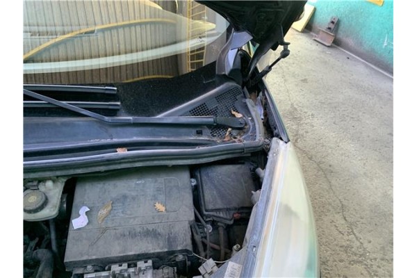 Recambio de brazo limpiaparabrisas delantero izquierdo para renault grand scénic iii (jz0/1_) 1.5 dci referencia OEM IAM 2888185