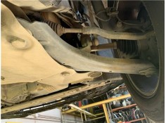 Recambio de brazo suspension delantero derecho para renault grand scénic iii (jz0/1_) 1.5 dci referencia OEM IAM 545008682R  