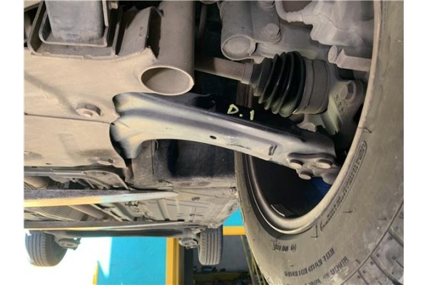 Recambio de brazo suspension delantero izquierdo para renault grand scénic iii (jz0/1_) 1.5 dci referencia OEM IAM 545018194R  