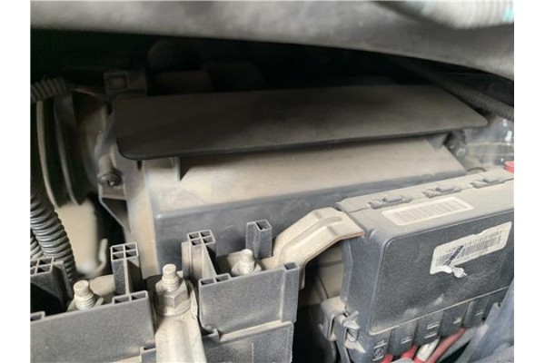 Recambio de carcasa filtro aire para renault grand scénic iii (jz0/1_) 1.5 dci referencia OEM IAM 8200947663  