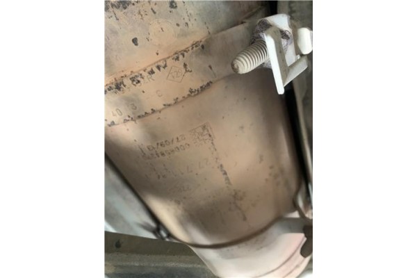 Recambio de catalizador para renault grand scénic iii (jz0/1_) 1.5 dci referencia OEM IAM 208A07816R 8201335100 
