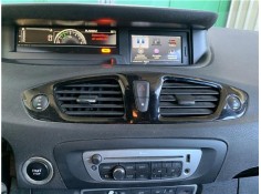 Recambio de consola para renault grand scénic iii (jz0/1_) 1.5 dci referencia OEM IAM 682600035R 252100502R 