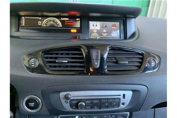 Recambio de consola para renault grand scénic iii (jz0/1_) 1.5 dci referencia OEM IAM 682600035R 252100502R 