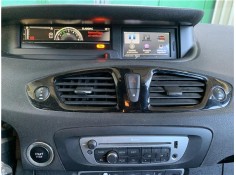 Recambio de consola para renault grand scénic iii (jz0/1_) 1.5 dci referencia OEM IAM 682600035R 252100502R 