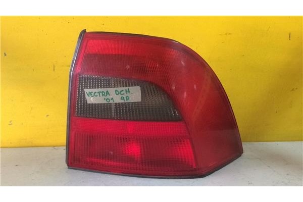 Recambio de piloto trasero derecho para opel vectra b berlina (1995) 2.0 dti 16v referencia OEM IAM   