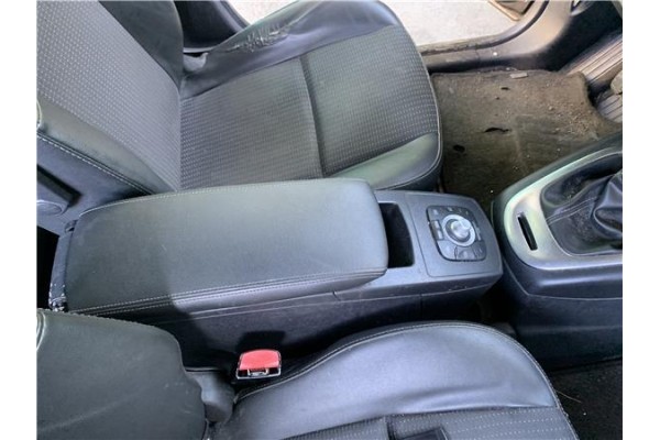 Recambio de consola para renault grand scénic iii (jz0/1_) 1.5 dci referencia OEM IAM 7711426456  